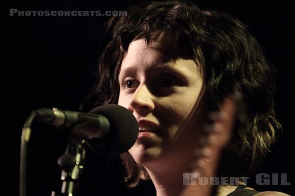 WAXAHATCHEE - 2013-10-17 - PARIS - Point Ephemere - 